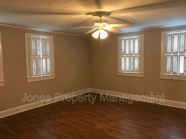 Foto del edificio - 812 Power St