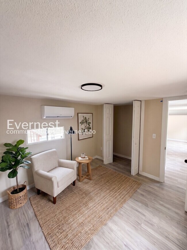Foto del edificio - 5680 28th St N