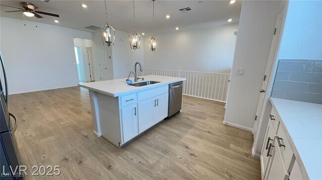 Foto del edificio - 322 Cymbal Pl