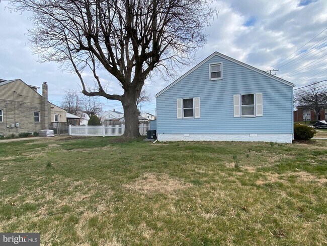 Building Photo - 209 Trappe Rd