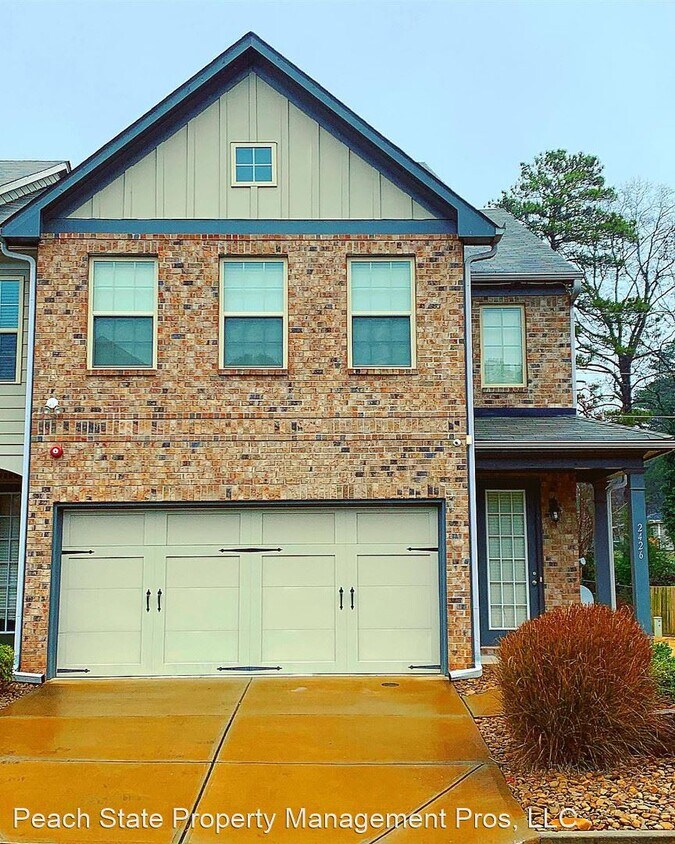 Foto principal - 3 br, 2.5 bath House - 2426 Thackery Rd SW