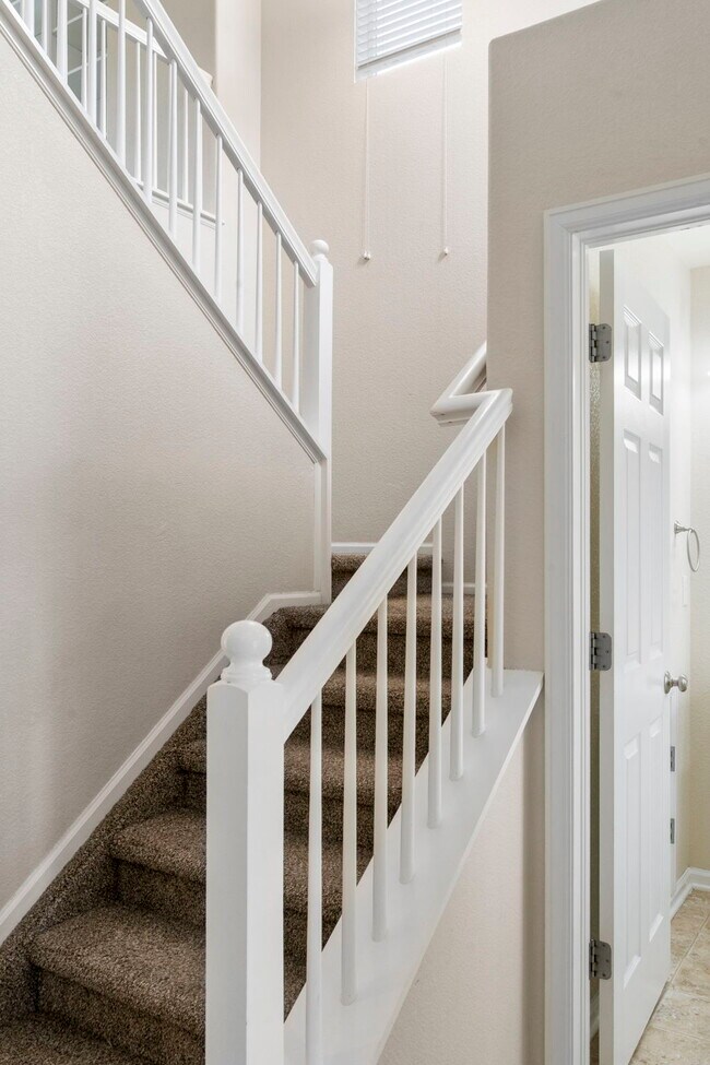 Foto del edificio - 815 Fire Rock Pl