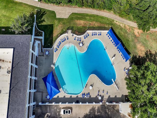 Foto del edificio - 8511 Westover Ct