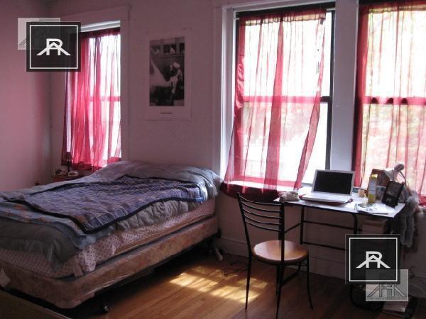 Foto del edificio - 4 bedroom in Brighton MA 02135