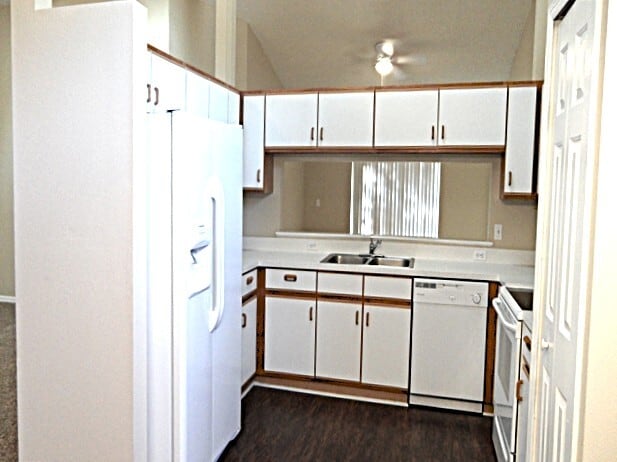 Building Photo - 555 Whiskey Creek Ct