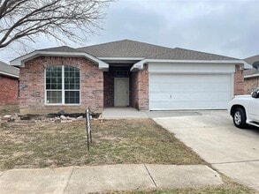 Building Photo - 5548 Spring Ridge Dr