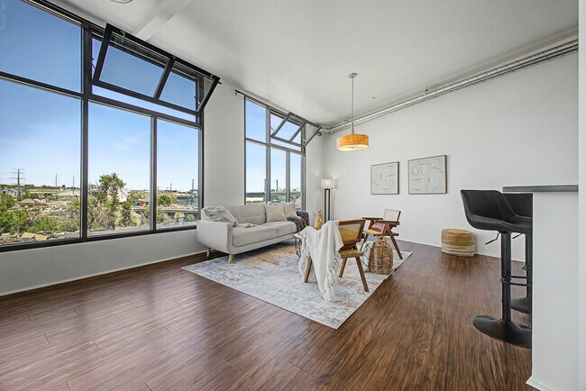 Foto del edificio - 3100 Huron St
