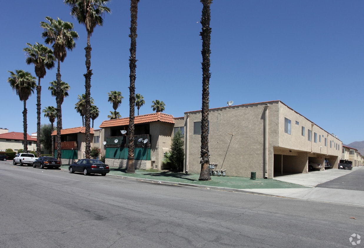 Primary Photo - Valle Vista Apartments