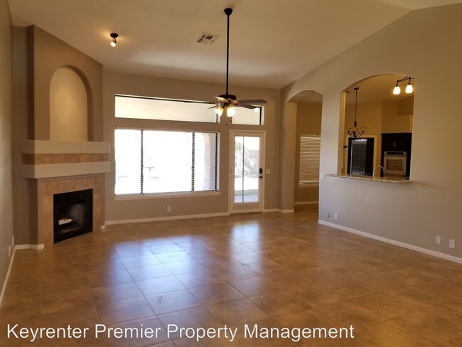 Building Photo - 3 br, 2 bath House - 4455 E Barwick Drive