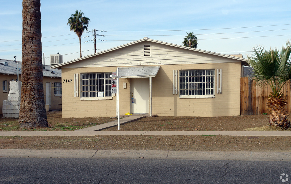 Building Photo - Glendale Manor