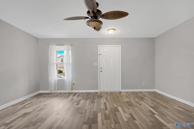 Building Photo - 16780 Wellhouse Dr