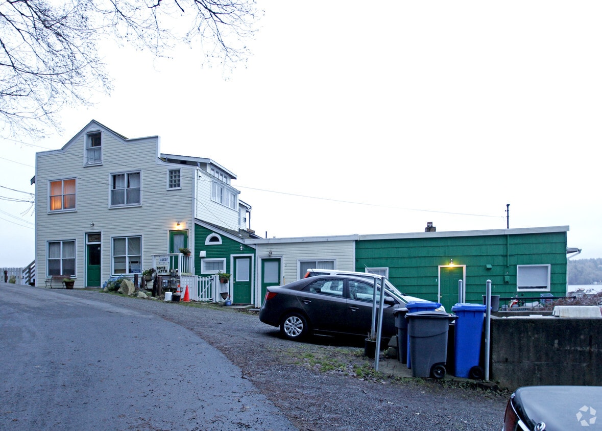 Building Photo - Cove Apartments