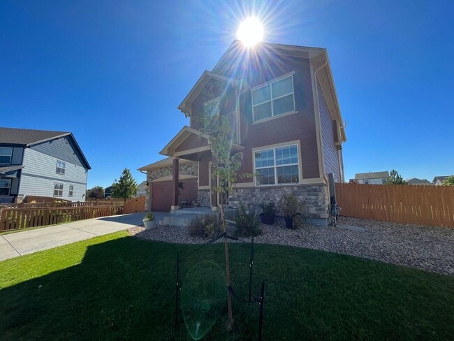 Building Photo - Beautiful Home on Cul-de-sac
