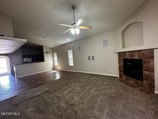 Foto del edificio - 3588 Tierra Calida Dr