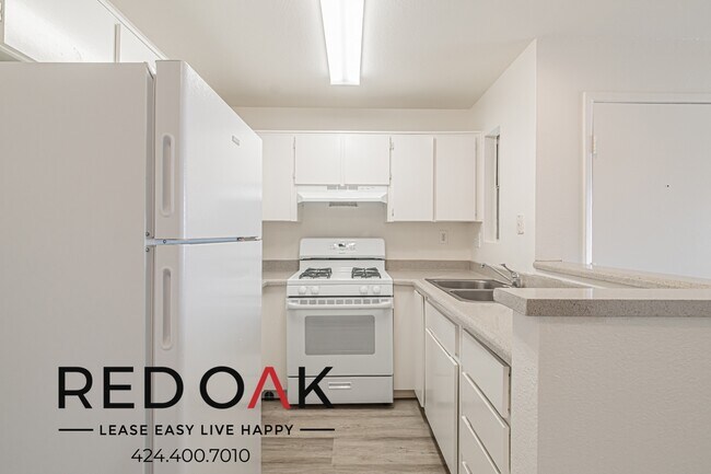 Building Photo - 245 E First St-1-2010