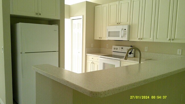 Foto del edificio - Bokeelia duplex-close to Pine Island Rd and Stringfellow