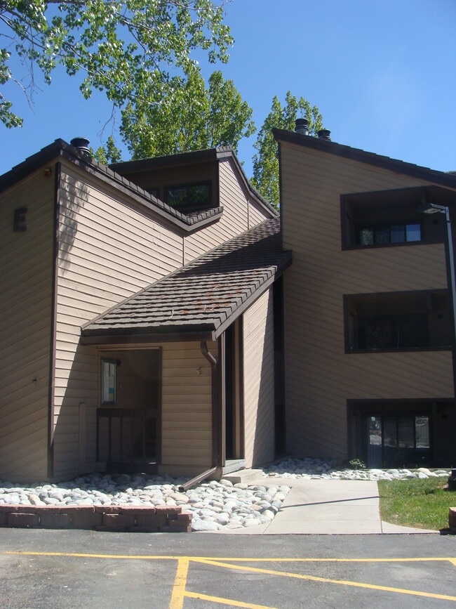 Foto del edificio - 1050 W Beaver Creek Blvd
