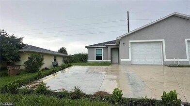 Building Photo - 217 Cape Coral Pkwy W