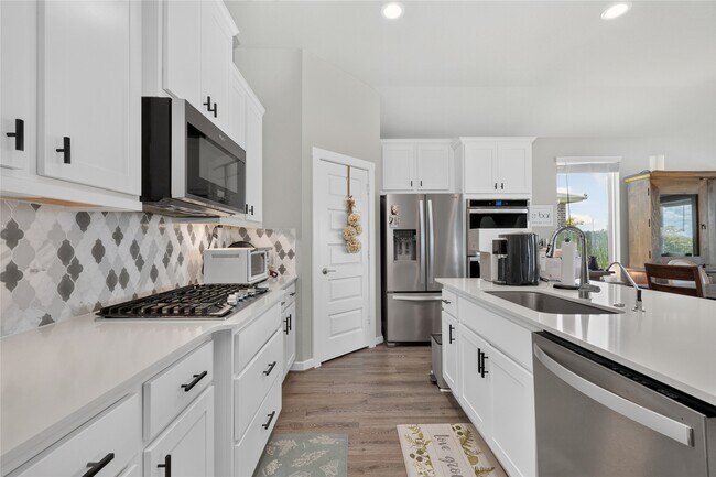 Foto del edificio - 3522 Gore Creek Dr