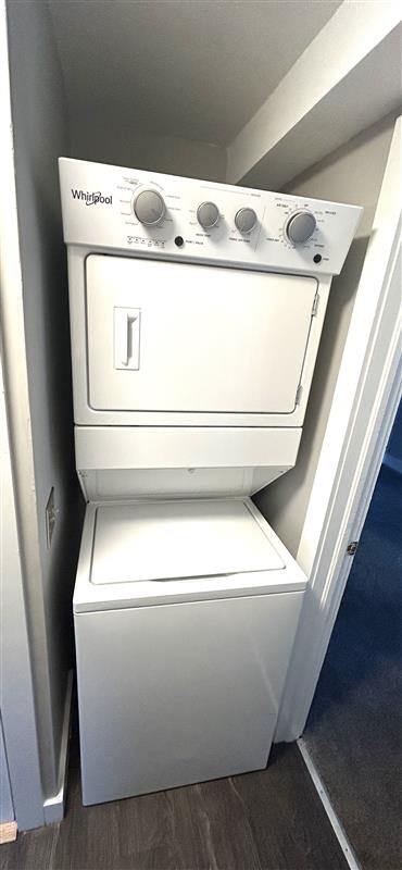 Building Photo - 33 Putnam St