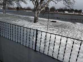 Building Photo - 625 E Harbor St