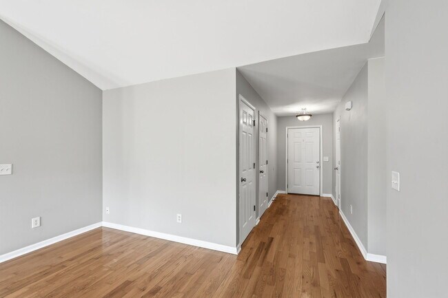 Foto del edificio - 5055 Blue Goose Ct