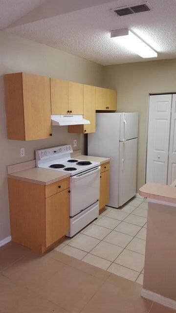 Foto del edificio - 10330 Fox Trail Rd S