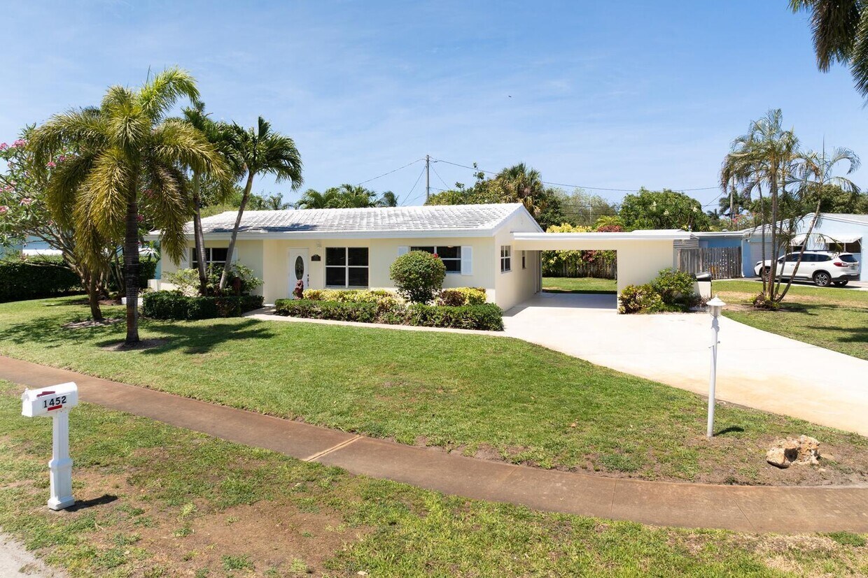 Foto principal - 1452 Crest Dr