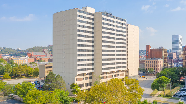 Foto del edificio - Gateway Plaza