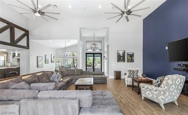 Foto del edificio - 6745 Coley Ave