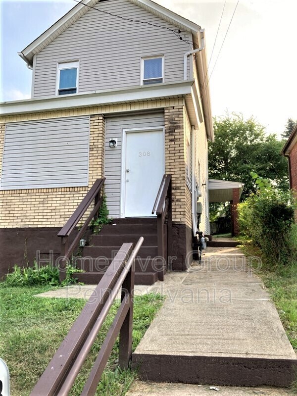 Primary Photo - 308 Lynnwood Ave