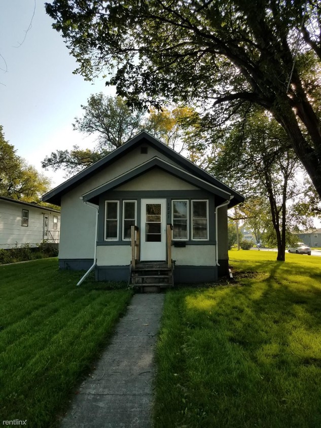 Primary Photo - 2 br, 1 bath House - 1221 6th Ave SE