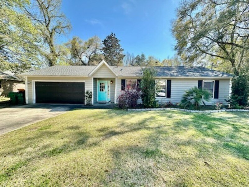 Foto principal - 110 Oak Shores Dr