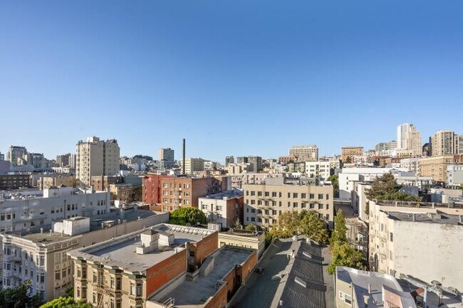 Building Photo - bedroom in San Francisco CA 94109