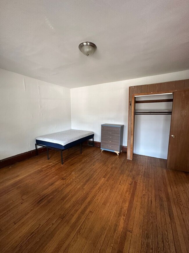 Foto del edificio - 146 W Gorham St