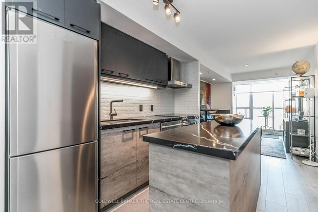 Building Photo - 68 Abell St