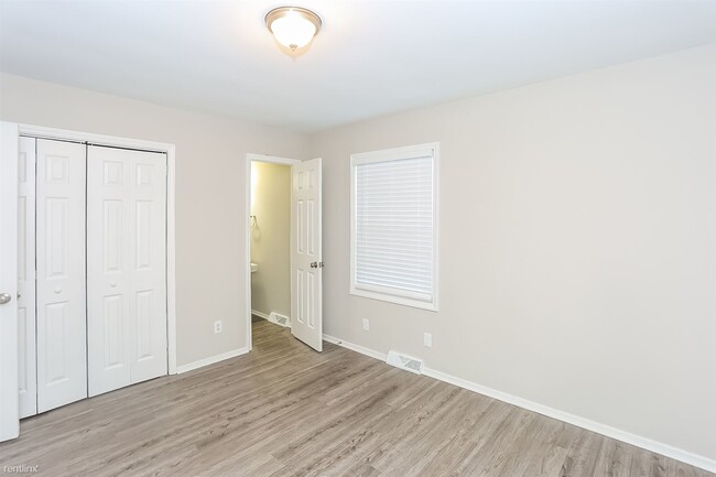 Building Photo - 3 br, 1.5 bath House - 619 Kentbrook Dr