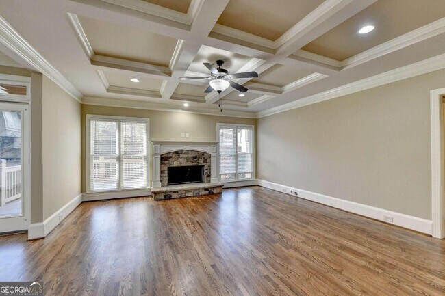 Building Photo - 11636 Parkside Ave