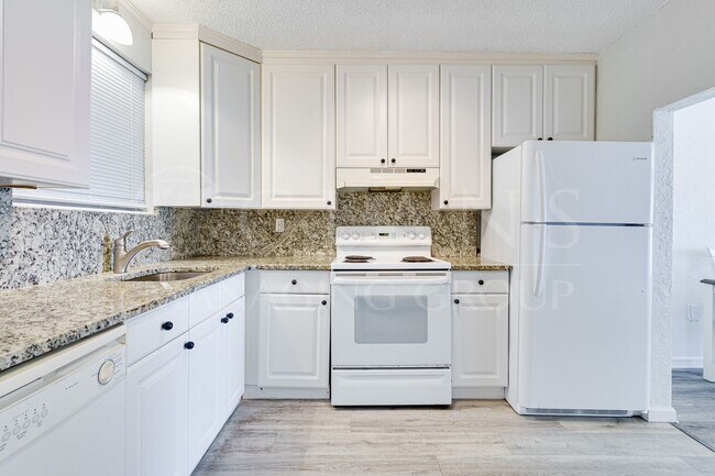 Building Photo - Riverfront 1-Bedroom Condo with Intracoastal Views – Daytona Beach, FL