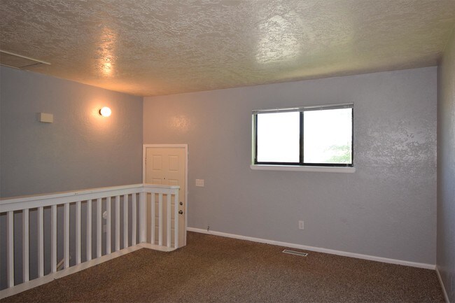 Foto del edificio - 210 Bridger Dr