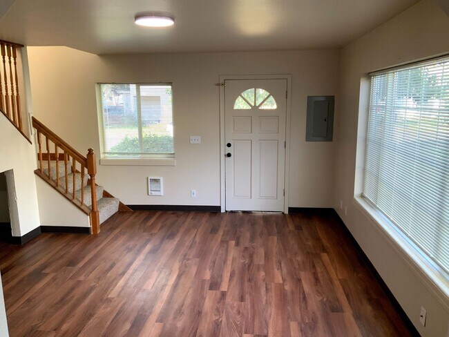 Foto del edificio - 2 Bedroom in Bethel-Danebo Area