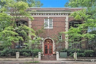 Building Photo - 741 Frederica St NE