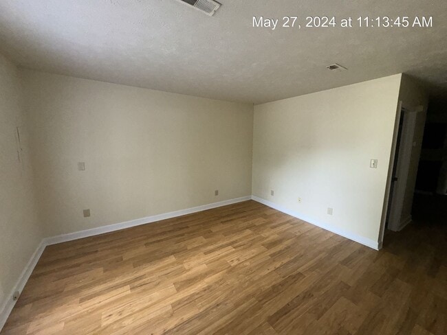 Building Photo - 5876 Aftonshire Dr