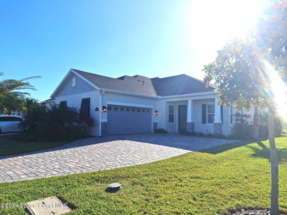 Primary Photo - 2739 Avalonia Dr