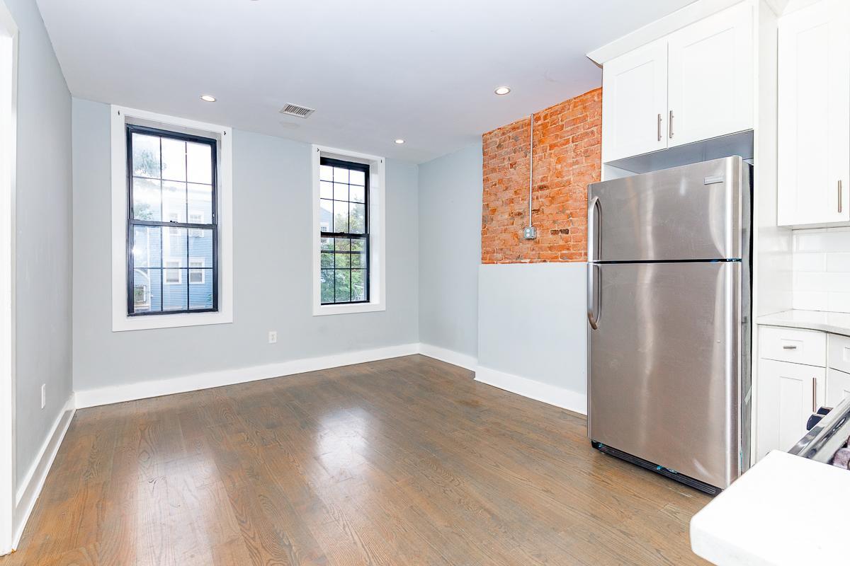 Foto principal - 928 Hancock St