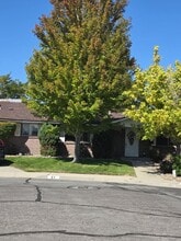 Building Photo - 21 Bodie Dr