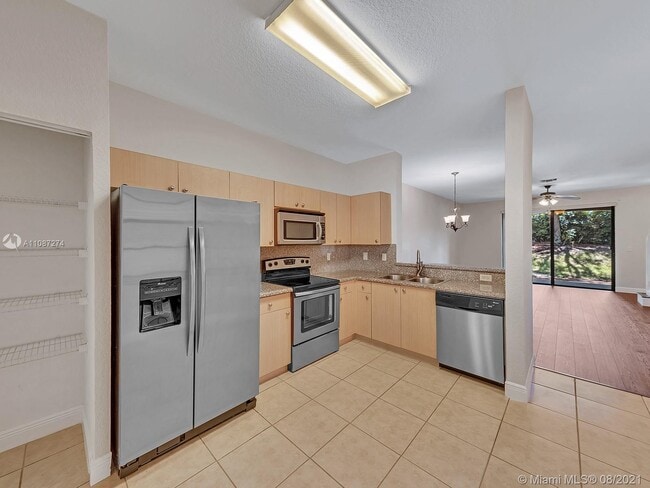 Building Photo - 4126 Forest Dr