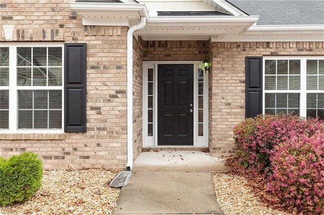 Building Photo - 28 Lanier Crossing