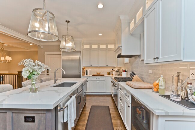 Foto del edificio - 4753 N Hamilton Ave