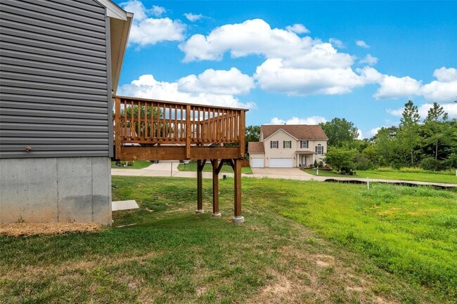 Building Photo - 4602 Siesta Dr
